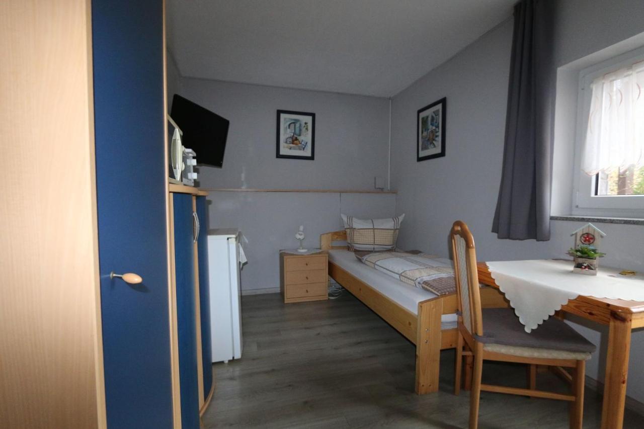 Haus Anne Hotell Neunkirchen  Exteriör bild